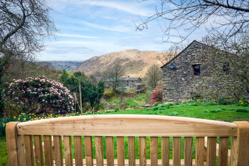 View of the white lion pub in patterdale.