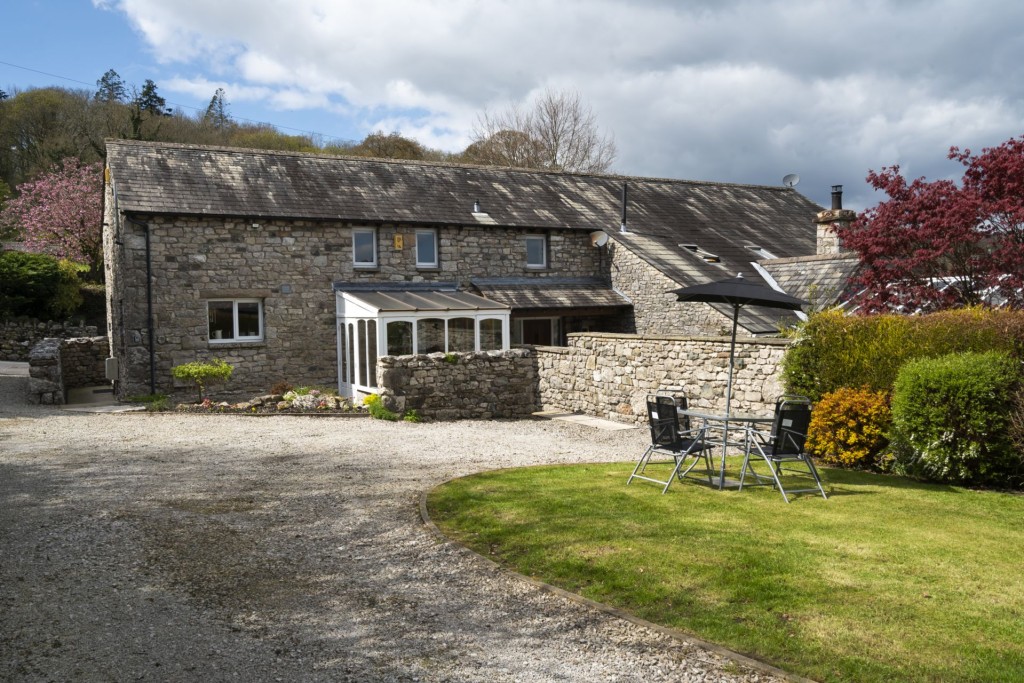 Manor Farm Barn Cottage - Yealand Conyers Holiday Cottage