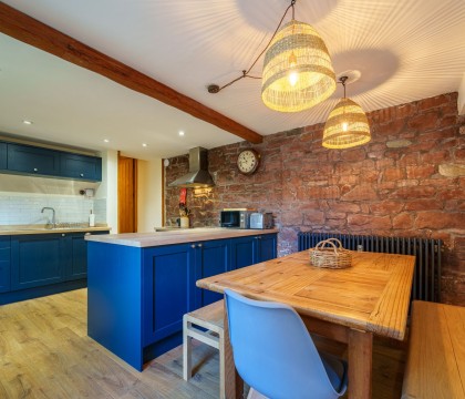 2 Eden Grove Cottages - Modern Kitchen
