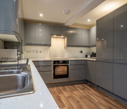 The Warren, Martindales Yard, Kendal - Spacious kitchen | Herdwick Cottages