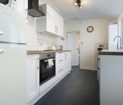 Three Bridges, Ulverston - Kitchen